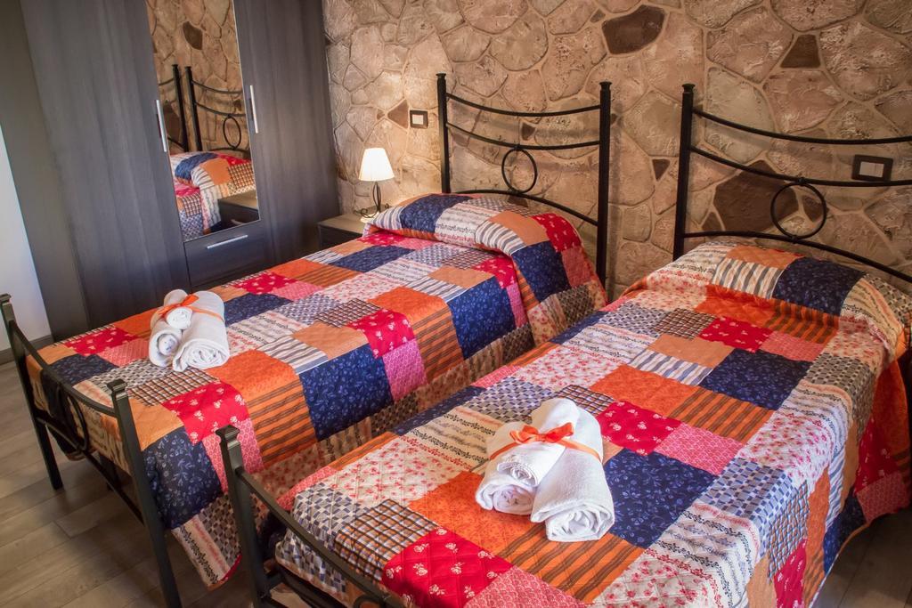 Rocca Pinta Guest House อาลเกโร ภายนอก รูปภาพ