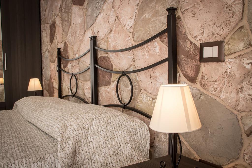 Rocca Pinta Guest House อาลเกโร ภายนอก รูปภาพ