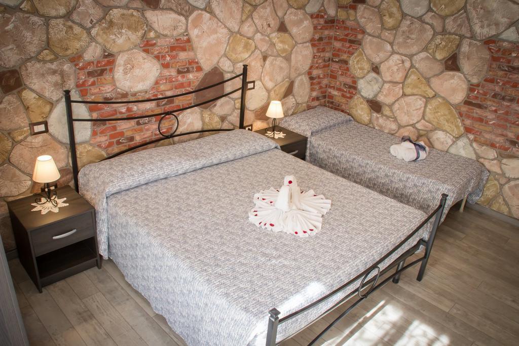 Rocca Pinta Guest House อาลเกโร ภายนอก รูปภาพ