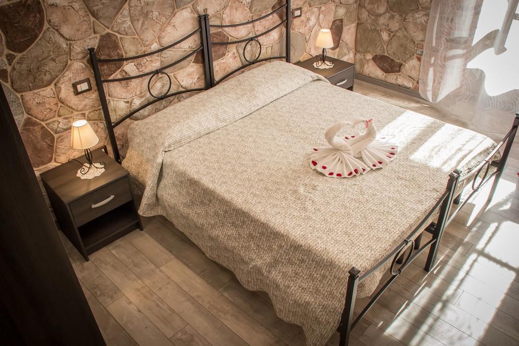 Rocca Pinta Guest House อาลเกโร ภายนอก รูปภาพ